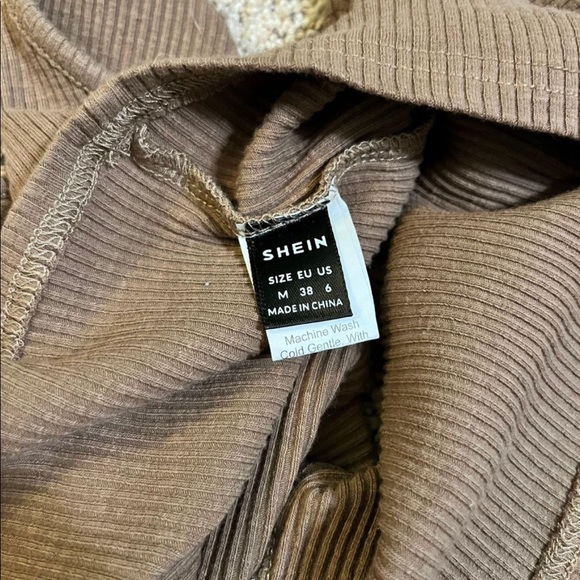 Flower Crop Top - Picture 5 of 5